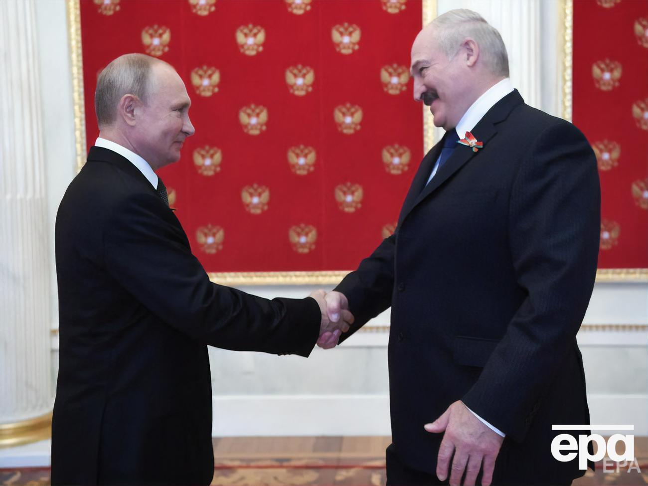 Лукашенко и Путин провели телефонный разговор 15 августа