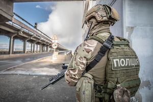 Средства индивидуальной защиты распределят между полицейскими, таможенниками и пограничниками