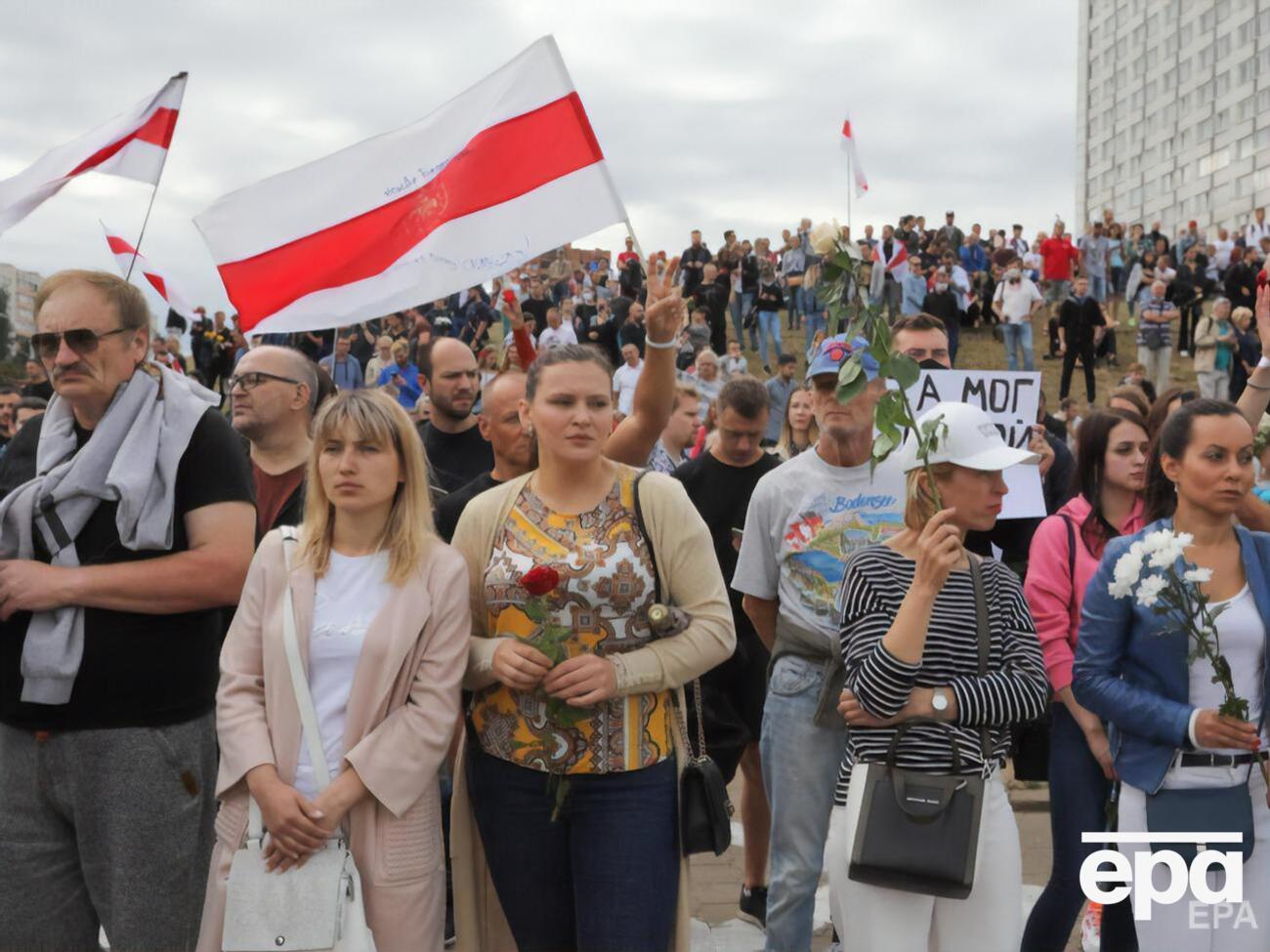 По всей Беларуси люди снова выходят на протесты