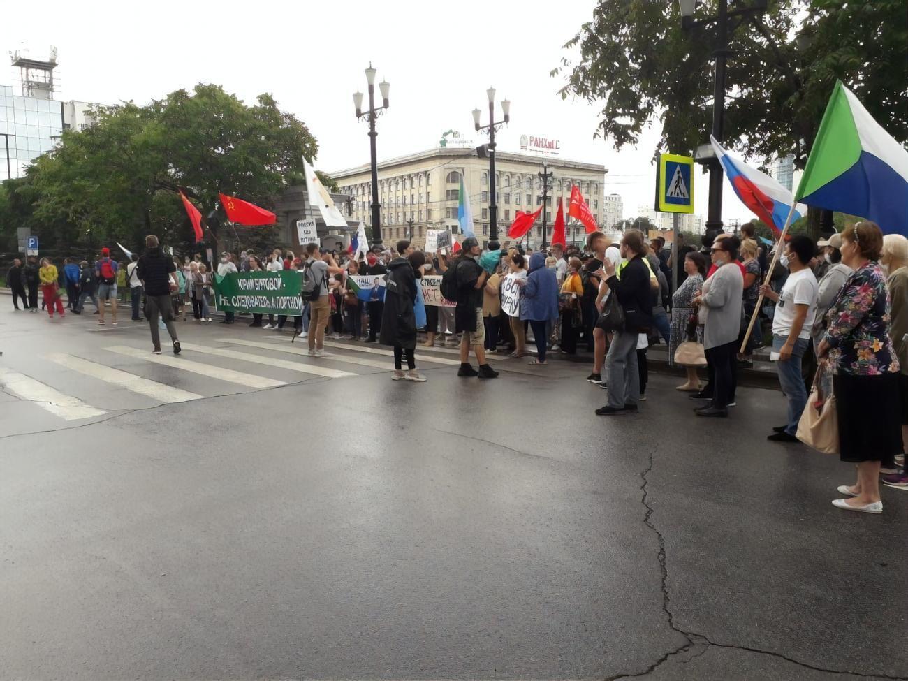 На митинге в Хабаровске поддержали протестующих в Беларуси