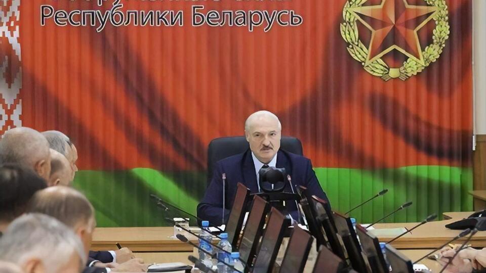 Лукашенко: Не видеть этого, спокойно за этим наблюдать мы, естественно, не можем