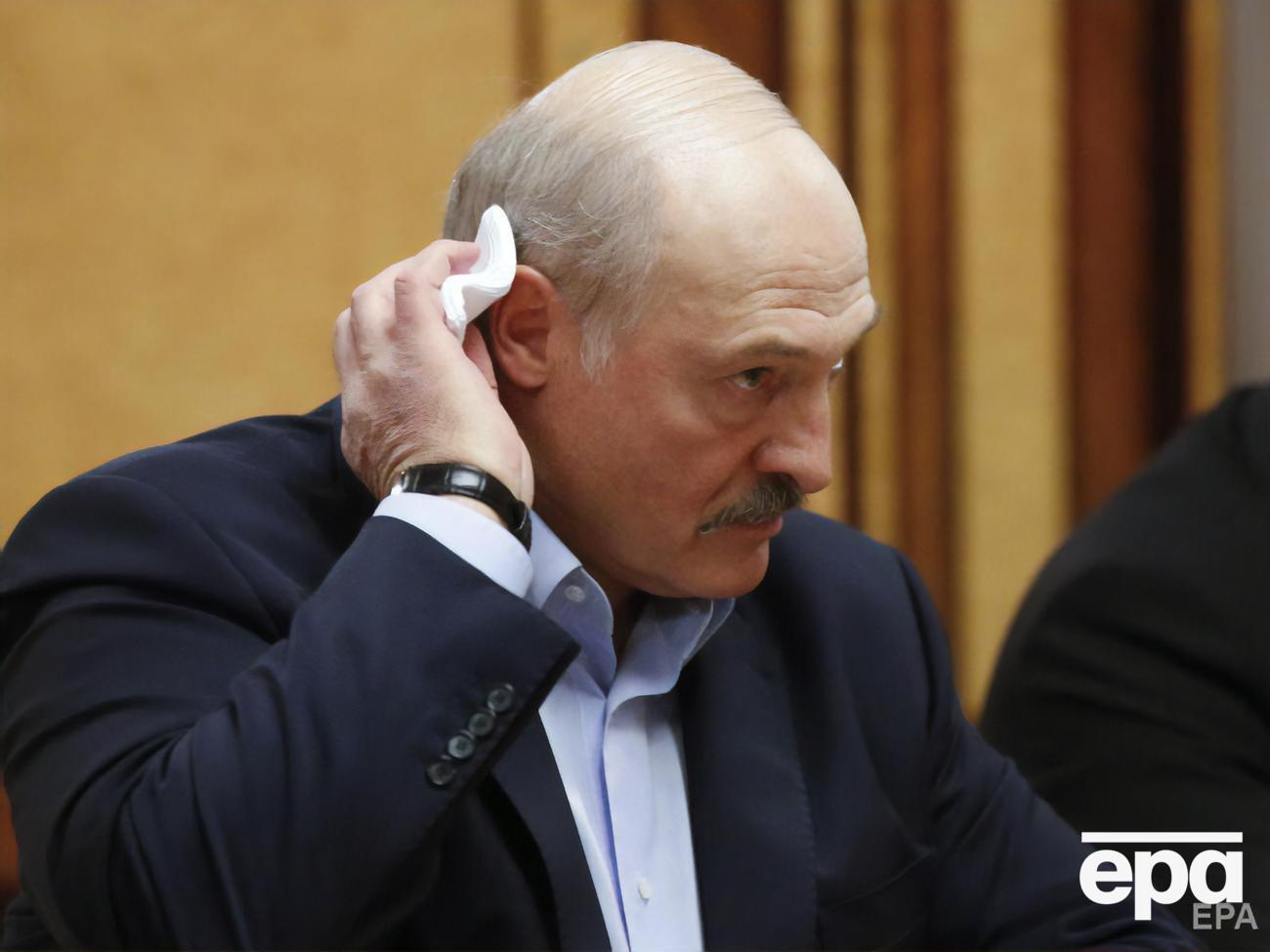 Лукашенко утверждает, что власть в Беларуси&nbsp;не ослабела и не дрожит