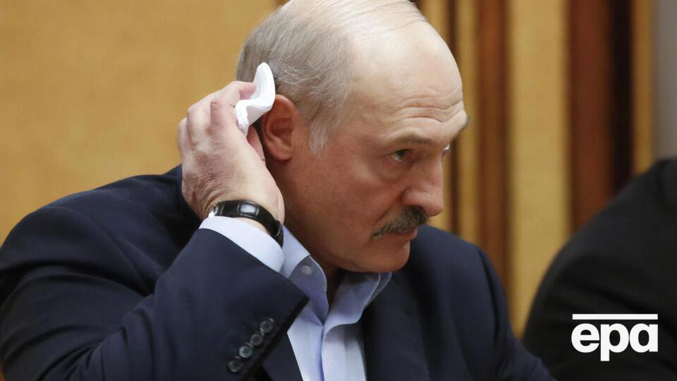 Лукашенко стверджує, що влада в Білорусі не ослабла і не тремтить