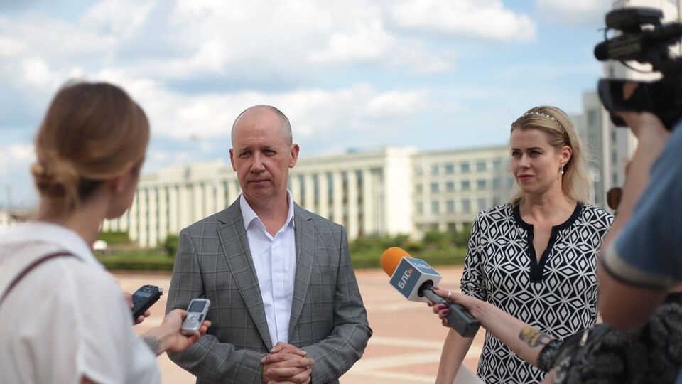 Сам Цепкало також перебуває в Україні