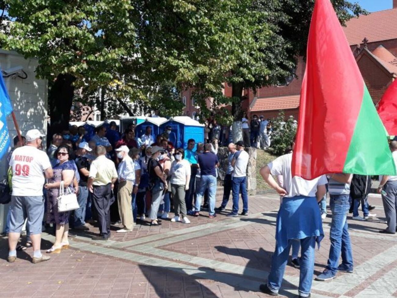 Митинг проходит на площади Независимости