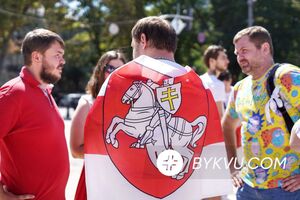 У Києві провели хід на підтримку Білорусі. Фоторепортаж