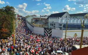 На митинге в Гродно наблюдаются перебои со связью