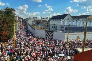 На мітингу в Гродні виникли перебої зі зв'язком