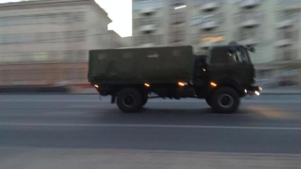 Задержания проводили люди в штатском