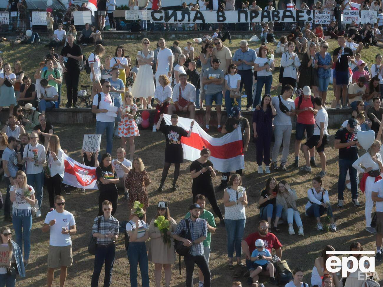 Глава МВД Беларуси сказал, что участникам протестов в Беларуси платят деньги