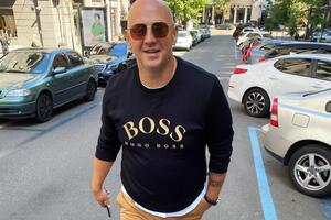 Потап: Прогулка с Настей Каменских по центру Киева