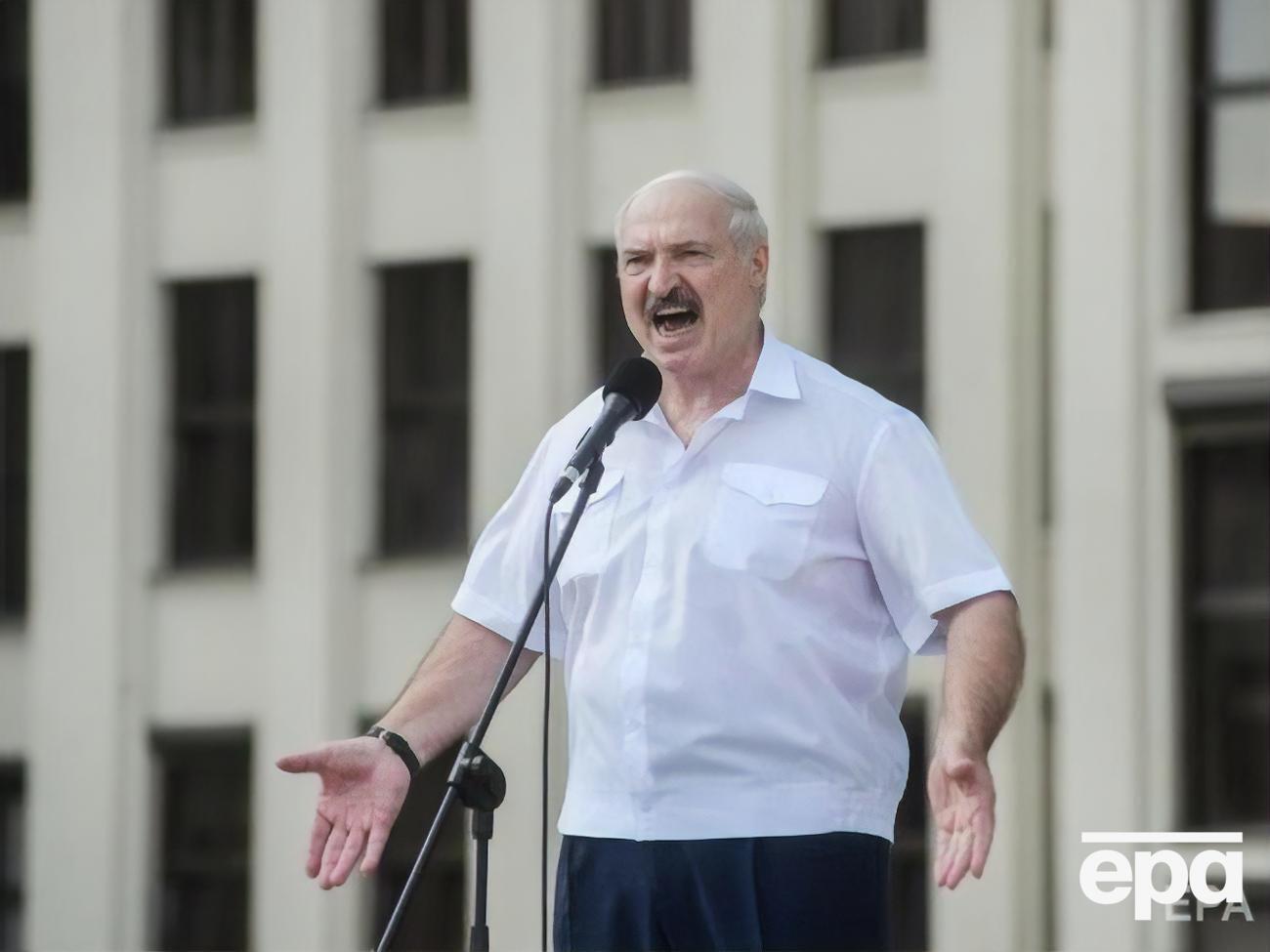 На заводе Лукашенко встретили криками "Уходи"
