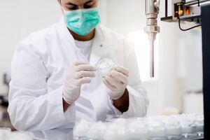 В Украине за минувшие сутки подтверждено 1464 новых случая коронавирусной инфекции