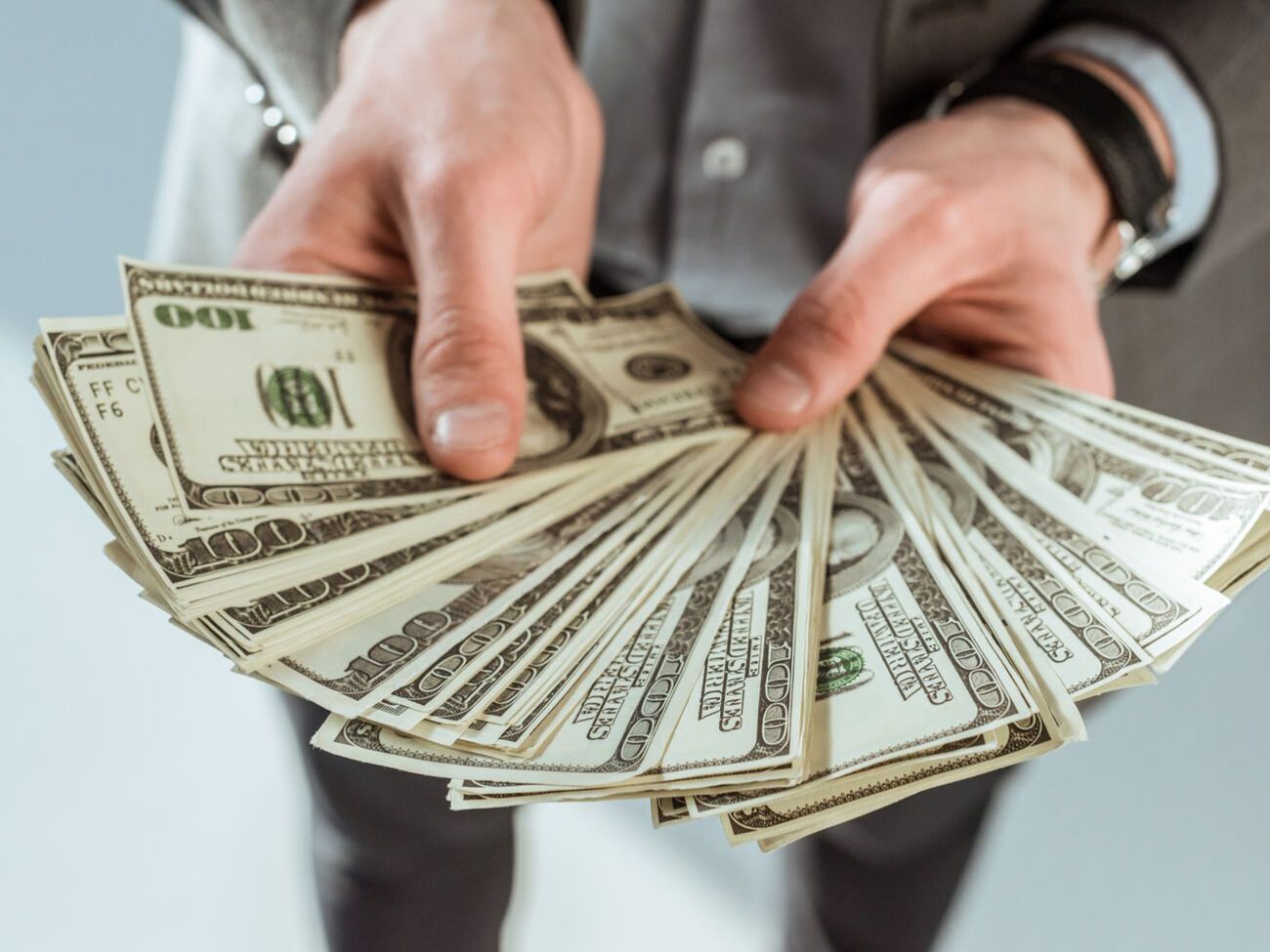 Кредит от МВФ в размере&nbsp;$5 млрд будут перечислять четырьмя траншами