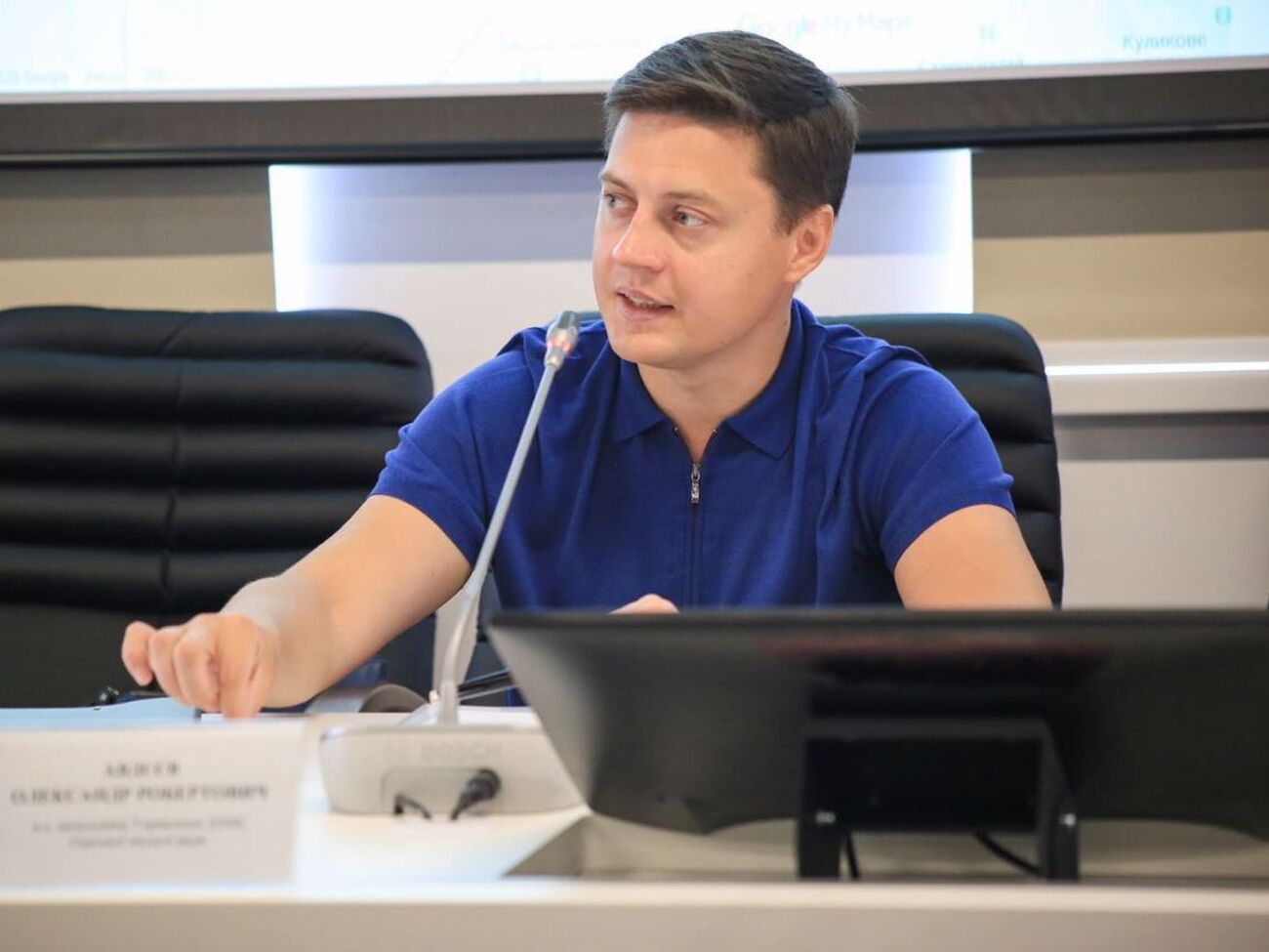 Авдєєв: Розвиток комунікацій між органами влади і громадянами на будь-яких рівнях поки що схоже на один великий і незрозумілий експеримент. Кожен орган намагається налаштувати цю роботу самостійно, часто не розуміючи, яка інформація потрібна