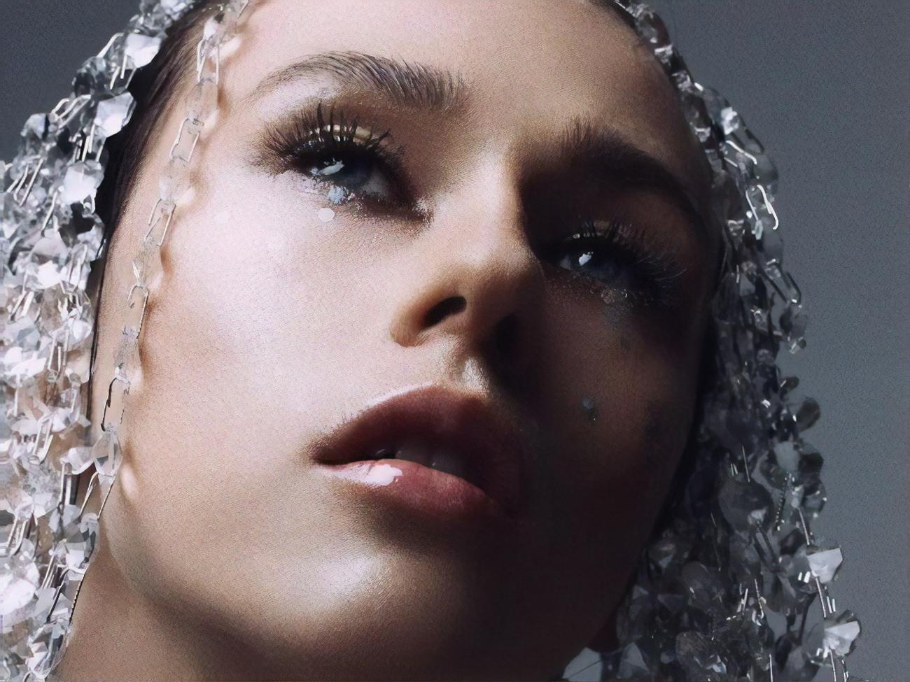 Iowa: Сердец биение – цвет нашего поколения. Цвет нашего поколения – чистая совесть и горящее сердце