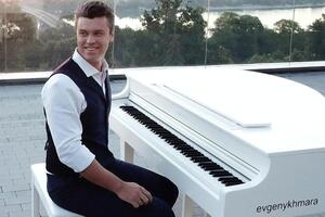 Хмара: Что касается монетизации, она есть, но это небольшие деньги