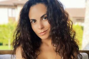 Каменских: Летом я чувствую особое единение с природой. Когда мое тело окутывает приятный ветерок, когда солнце мягкими лучами касается моего тела