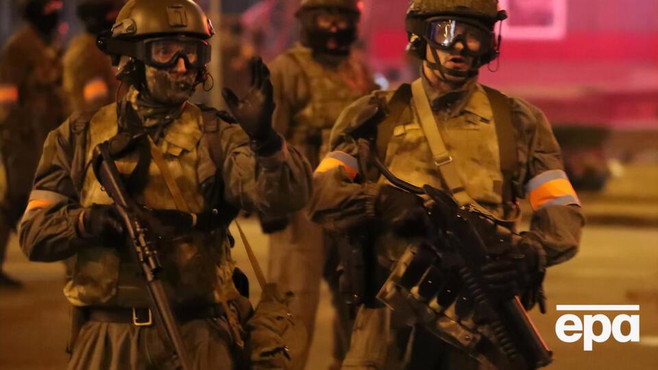 Силовики можуть готувати провокаторів для звинувачення опозиції у "кровопролитті", заявив російський кінорежисер Павло Чухрай
