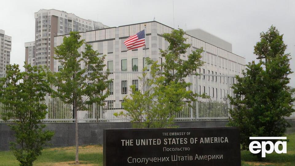 Мужчина "минировал" посольство США