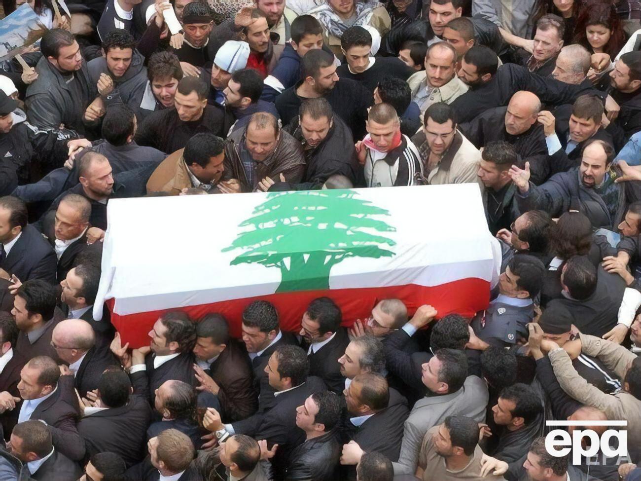 Похорон убитого прем'єра Лівану Рафіка Харірі відбувся 16 лютого 2005 року