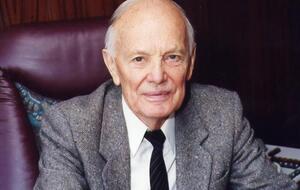 Зеленский назвал Патона (на фото) легендой