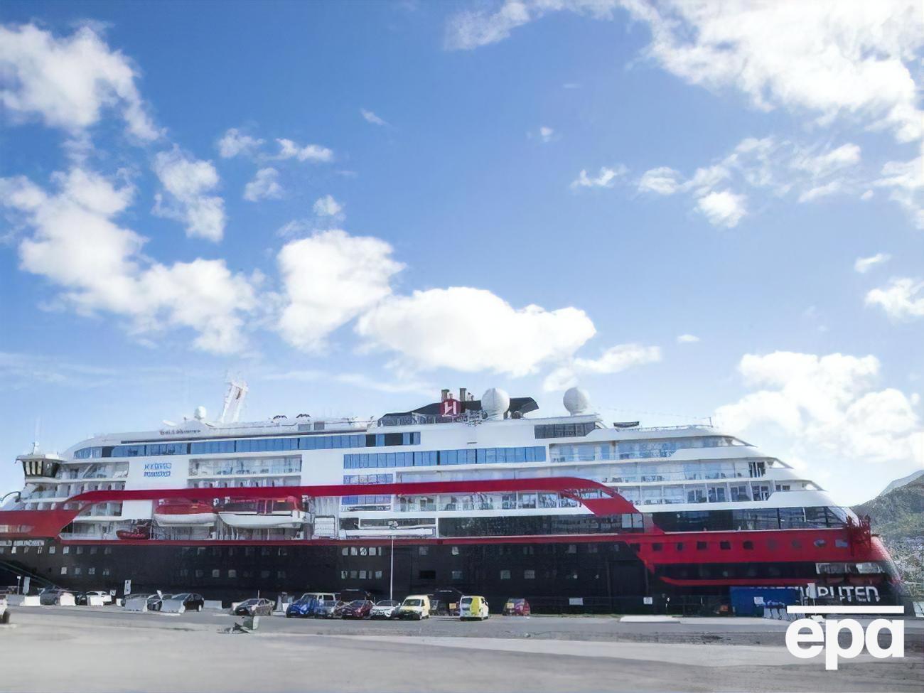 Все члены экипажа корабля MS Roald Amundsen прошли тестирование на коронавирус