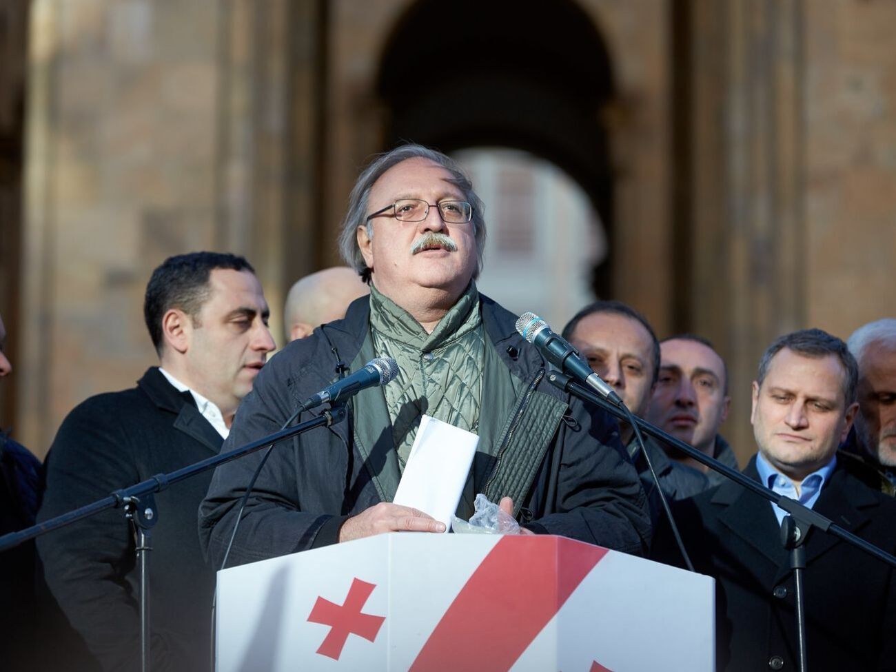 Вашадзе:&nbsp;Чтобы понимать, что РФ действует в Украине точно по тому сценарию, который был реализован в Грузии,&nbsp;не нужно оксфордское образование