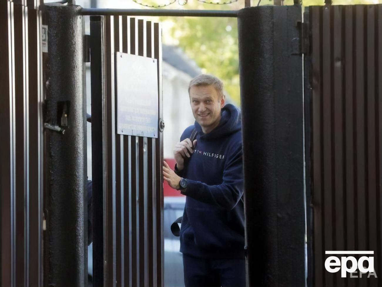 Навальному стало зле в літаку