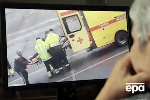 "Швидка" забрала Навального з літака
