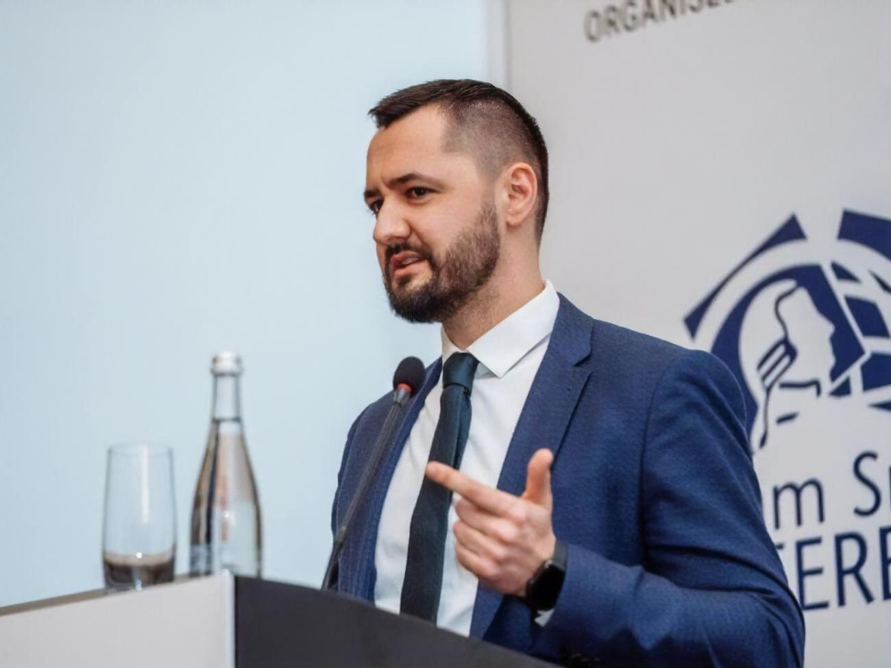 Роман Опимах: Мы выбрали четыре – пять областей Левобережной Украины, где "Укравтодор" отметил, что есть недостаток сырья