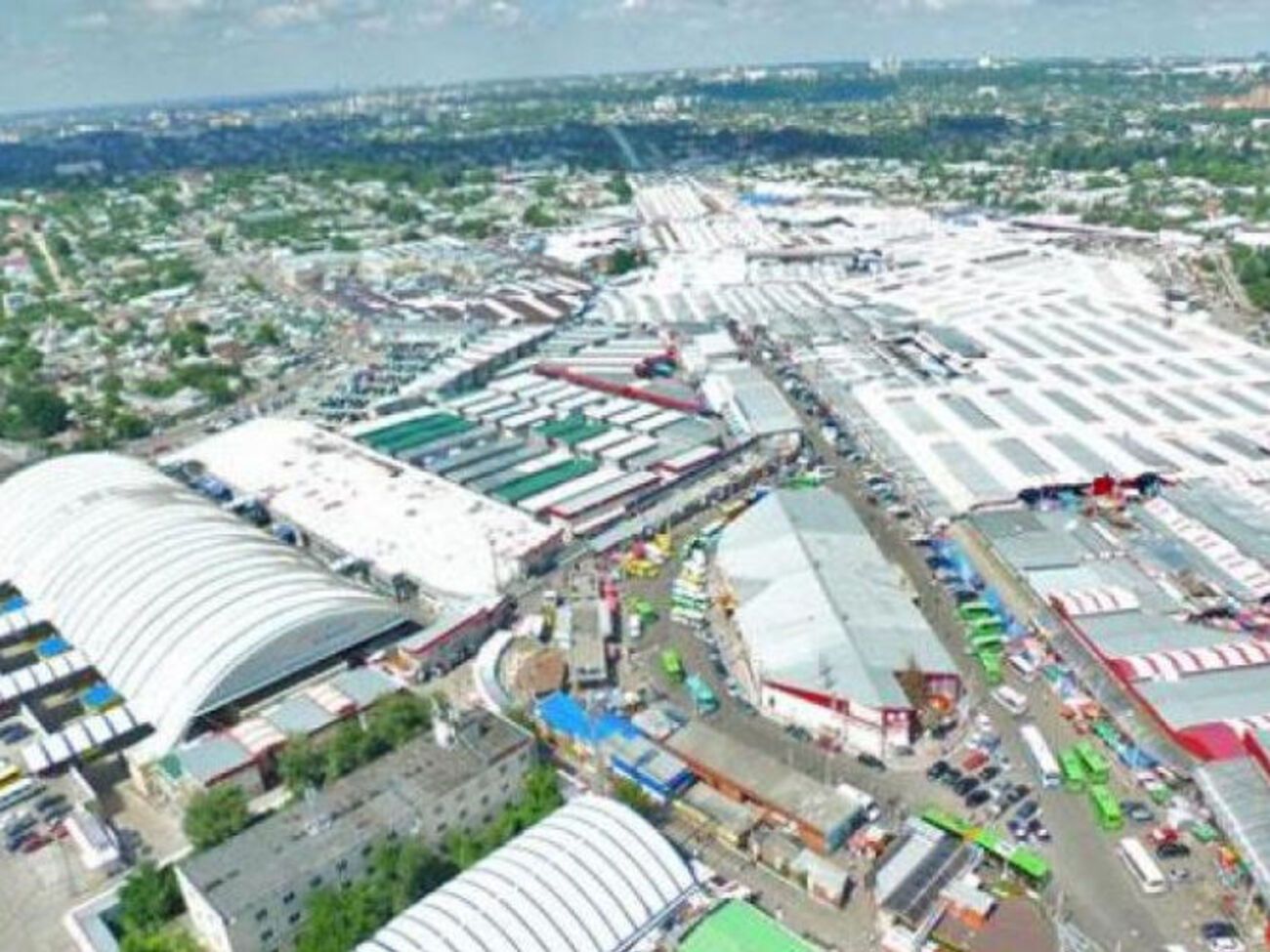 Кернес використовує президентський проєкт "Велике будівництво" як прикриття для боротьби з незгодними підприємцями та політичними опонентами, заявили підприємці