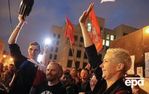 Координационный совет оппозиции был создан 14 августа. Мария Колесникова (на фото справа) входит в его президиум