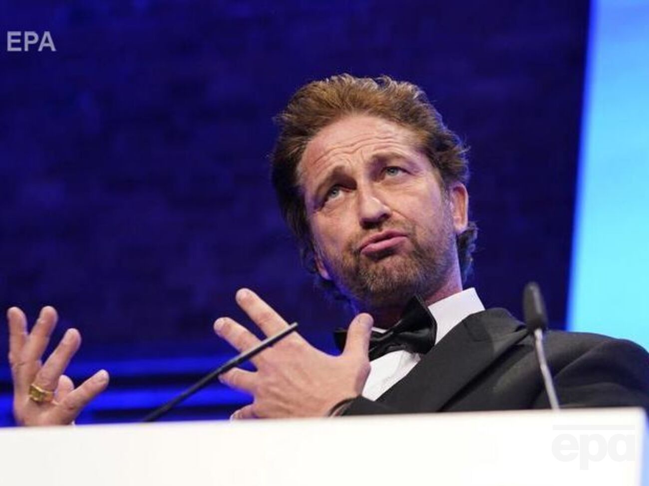 50-летний Батлер в течение шести лет встречался с дизайнером