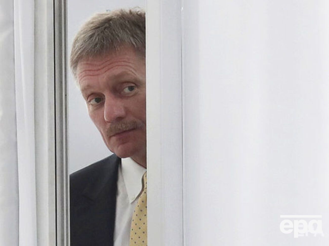 Пєсков: У Кремлі в курсі того, що Навальний перебуває в лікарні у важкому стані