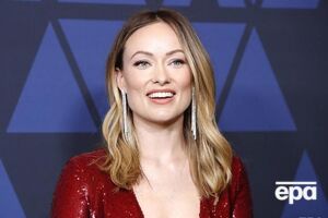 Уайлд ранее сняла комедийный фильм "Образование"