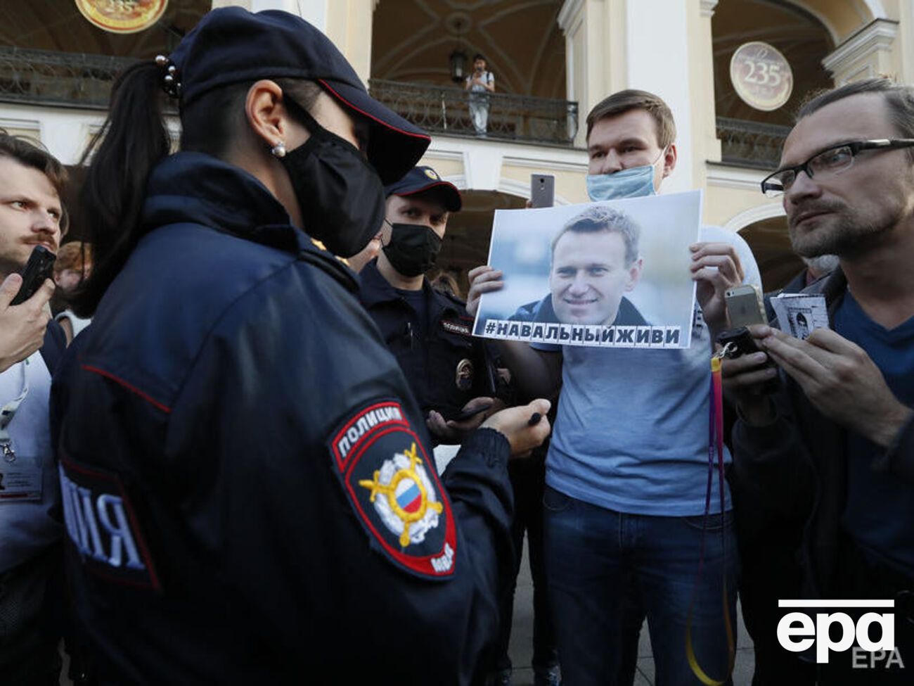 Акции в поддержку Навального проходили в Москве и Санкт-Петербурге