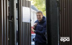Поки російські лікарі не відпускають Навального в Німеччину