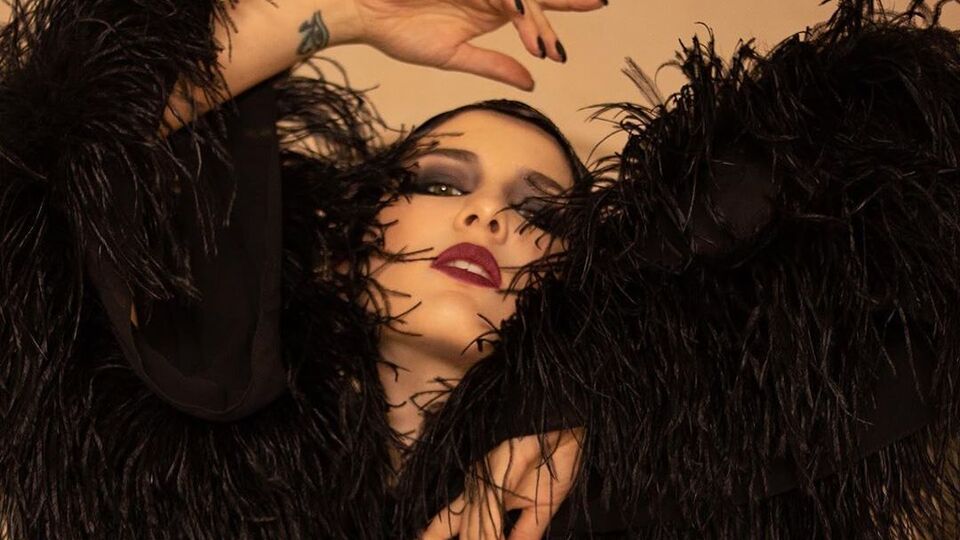 Maruv: Ретро-сука