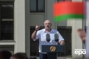 Лукашенко о Тихановской: Она нормальная женщина, любит своих детей