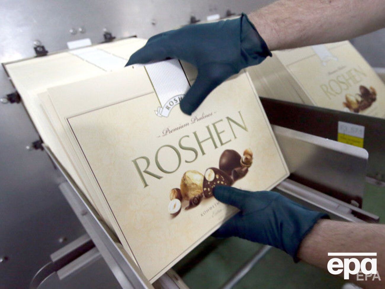 АМКУ відкрив справу проти кондитерської корпорації Roshen