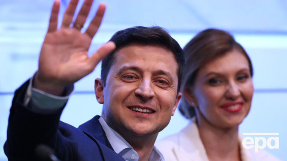 Зеленський: Легко, крім дітей, ніхто нічого не переносить