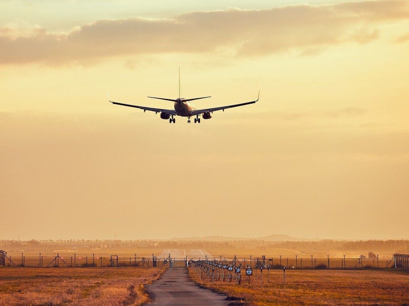 Самолет разбился после взлета