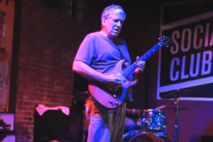 Шерману було 64 роки