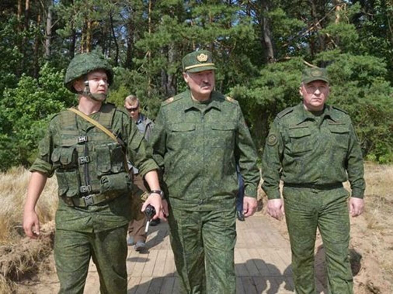 Лукашенко:&nbsp;Мы их предупредили