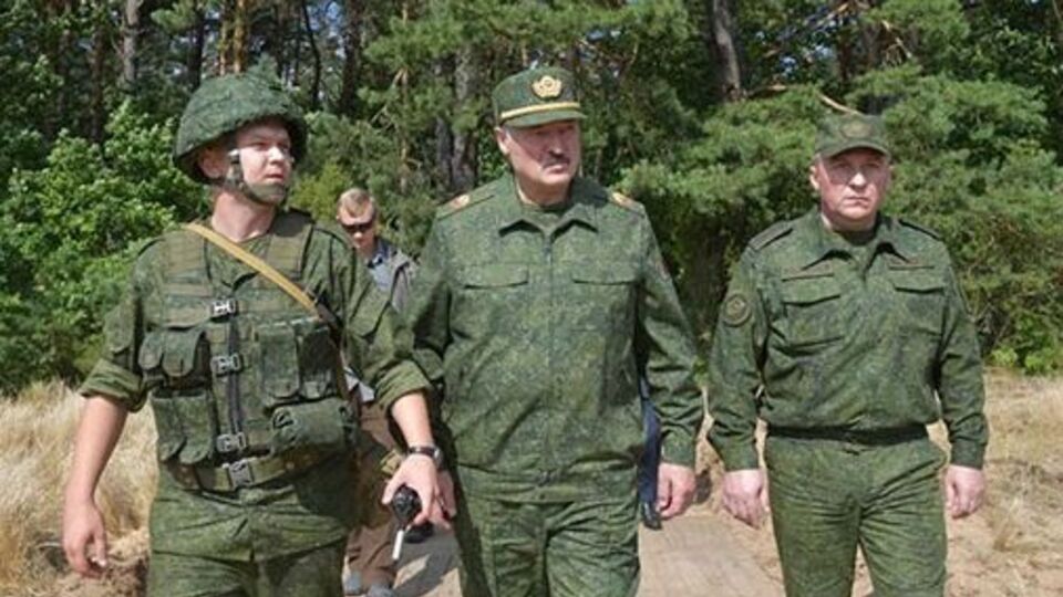 Лукашенко: Мы их предупредили