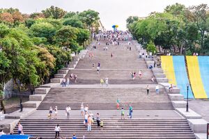 На Потемкинской лестнице полицейские взрывчатку не нашли