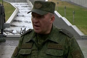 Хренин заявил, что митингующие будут иметь дело не с милицией, а с армией