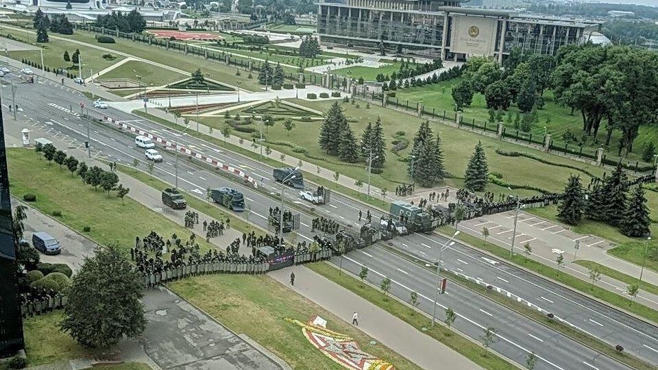 У Мінську на вулиці знову вивели силовиків