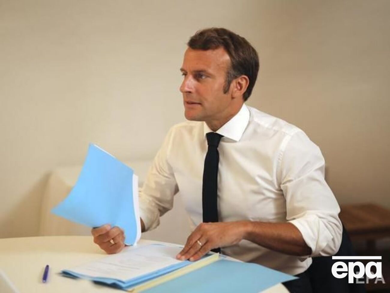 Макрон направил поздравление Украине в адрес ее президента